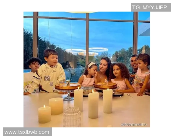 足球明星妻子们的健身风采展示与生活点滴分享