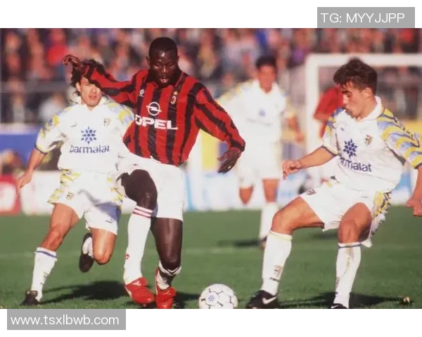 足球明星萨维诺的传奇之路与辉煌成就揭秘